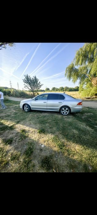 Vând Skoda Superb 2