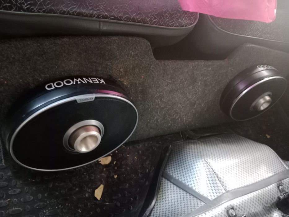 Assalomu aleykum Kenwood kalonka usilitel sotiladi