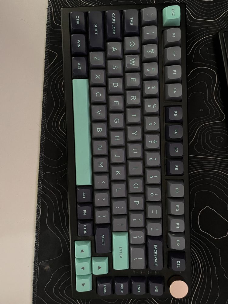 Продаётся беспроводная клавиатура VGN N75 Pro в отличном состоянии