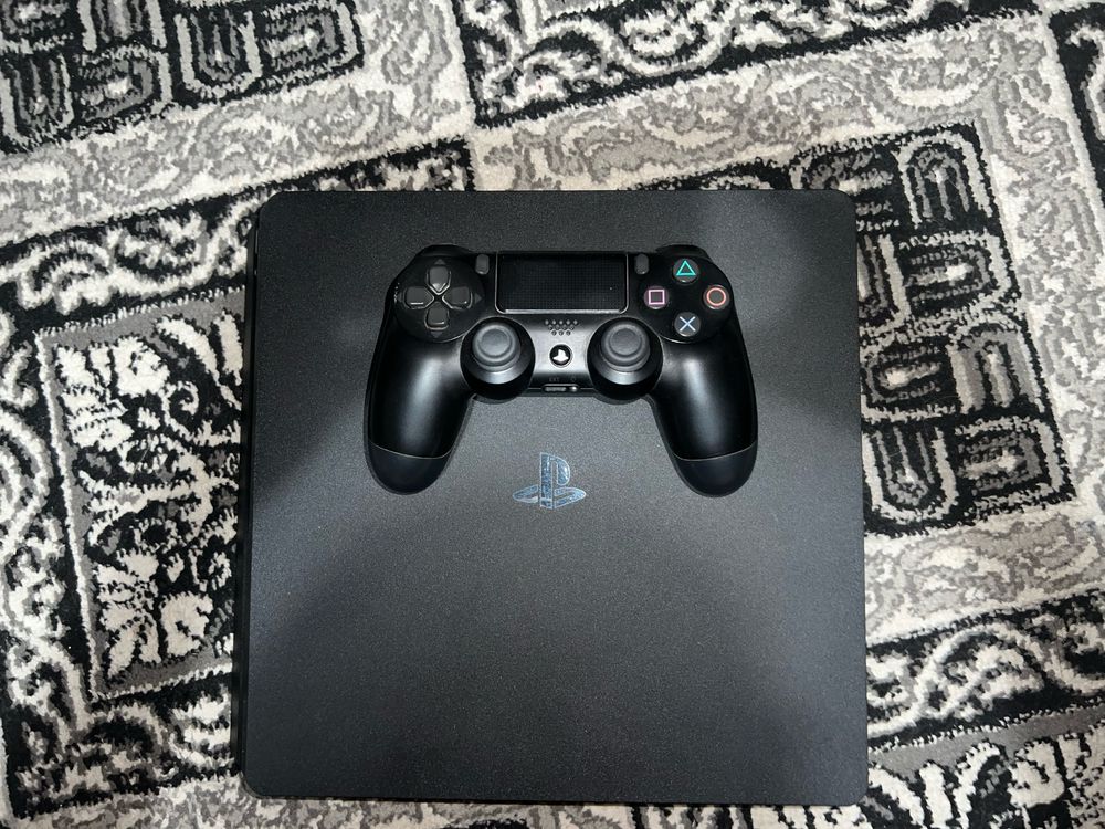 playstation 4 slim
