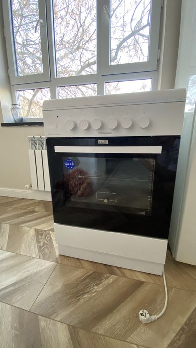 Продается кухонная плита от бренда Hansa