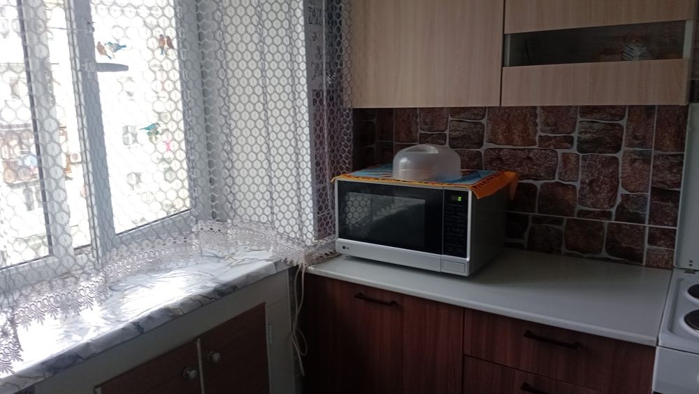 Сдам 1.5  9000 тысяч