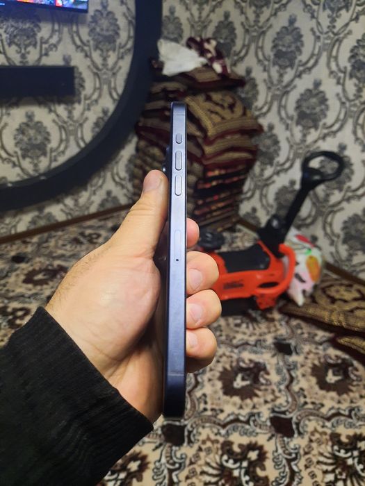 Iphon 15 Pro Max 256 Gb 90 yomkist karobka dakument 2 ta sim kartali