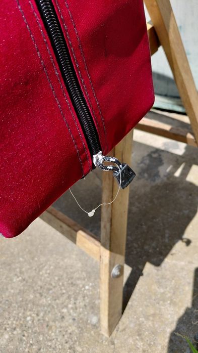 Cort de vânzare ,nou sigilat