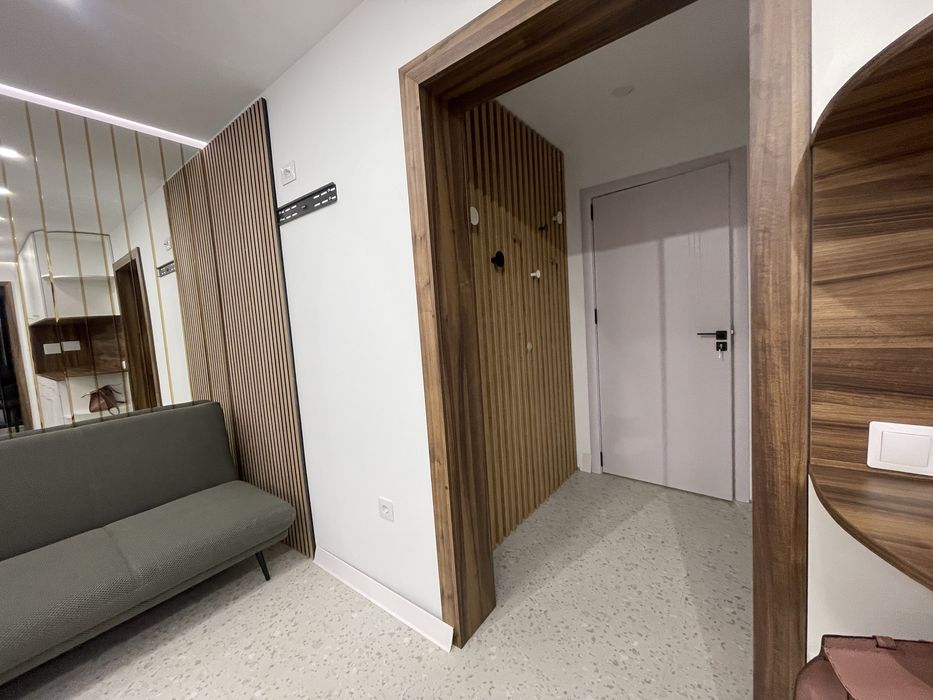 Inchiriez salon infrumusetare
