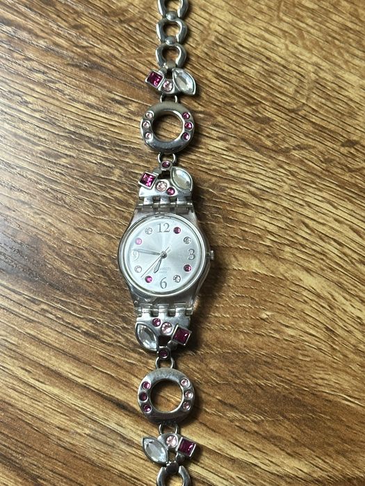 Часовник гривна swatch