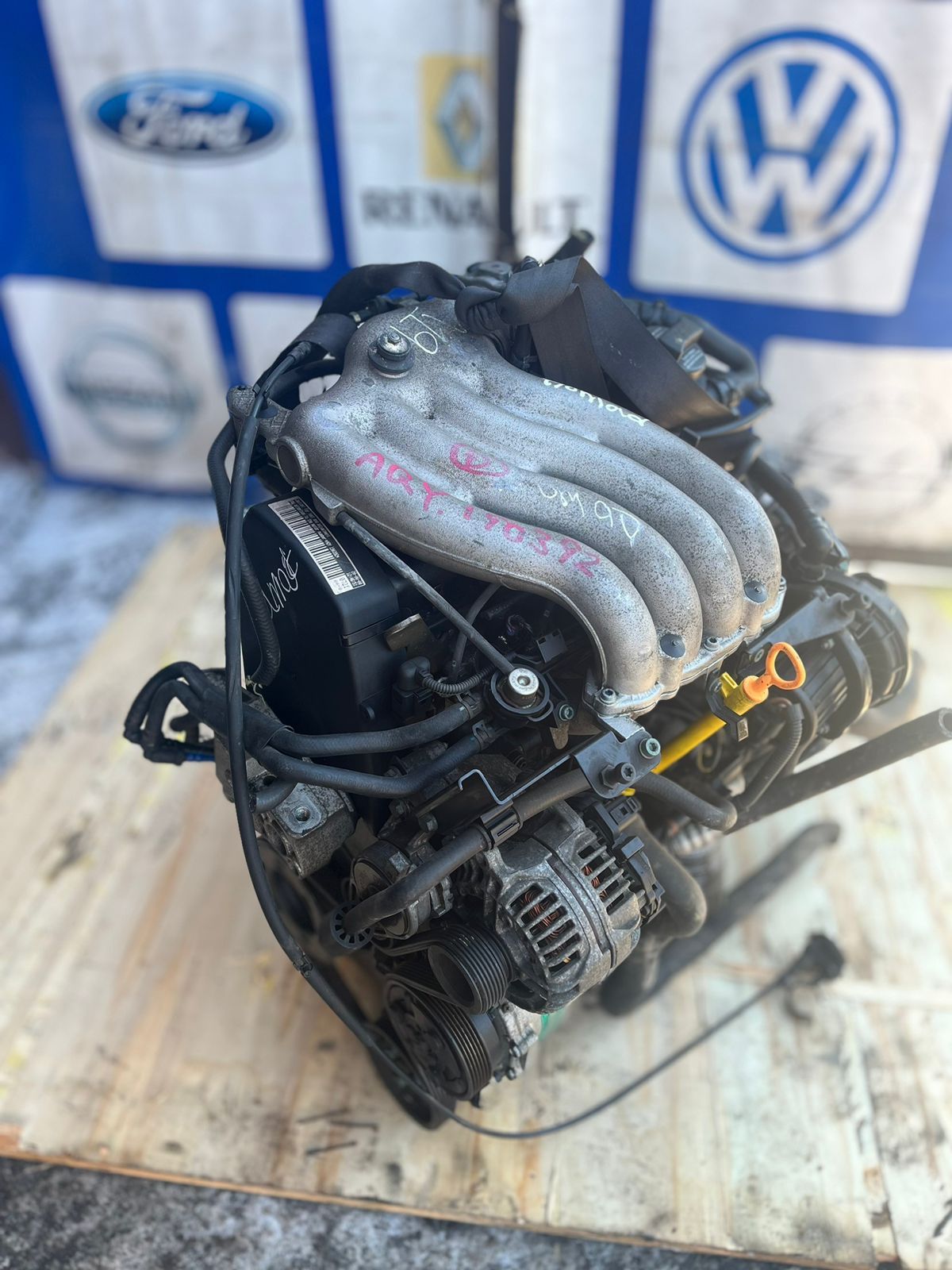 Двигатель AQY,APK Volkswagen Golf 4, объём 2.0 литра;