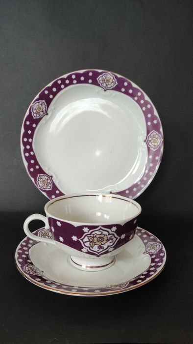 Порцеланов троен сет за чай/дълго кафе