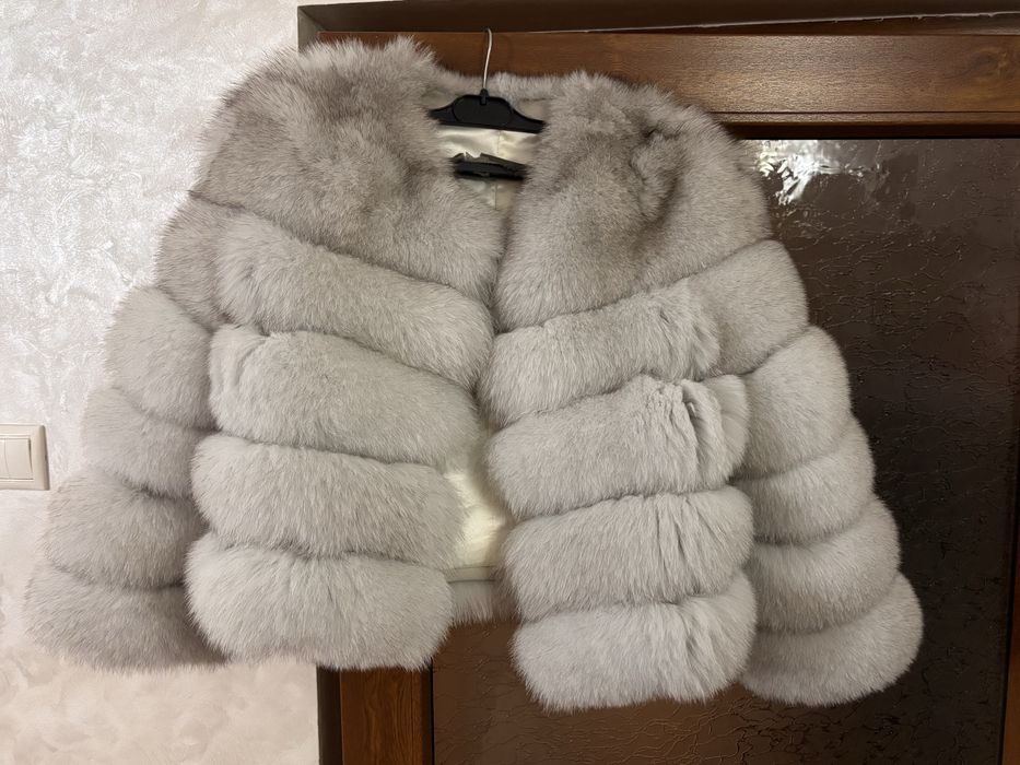 Vând haină de blană