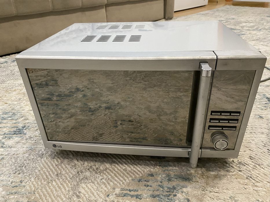 продам микроволновку от LG