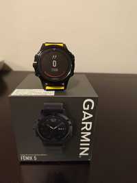 Смарт часовник Garmin Fenix 5