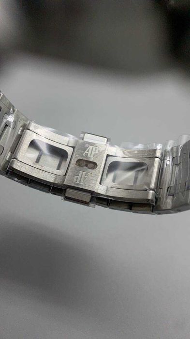 audemars piguet royal oak лилаво / нов модел