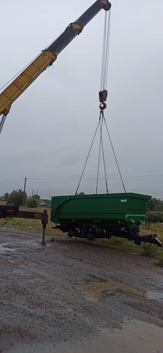 В наличии прицепы(полуприцепы) ПТС-12, ПТС-9