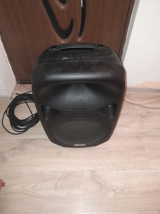 Vând boxă de nunta