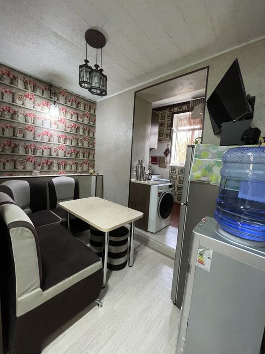 Продается большая 3-х комнатная квартира на 1 этаже