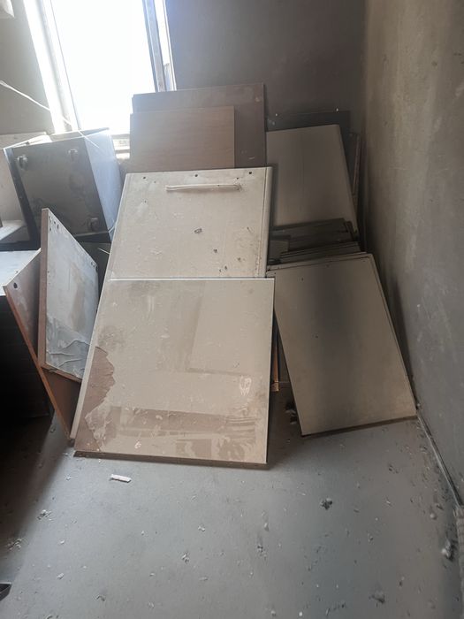 Б/у офесный мебель хаммасини сразу сотаман