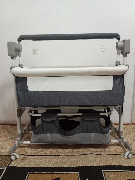 Кроватка на пульте управления