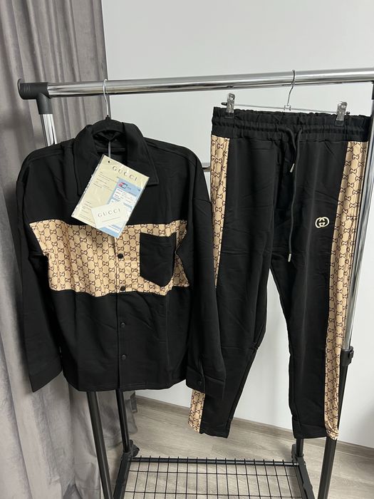 Compleu GUCCI super calitate