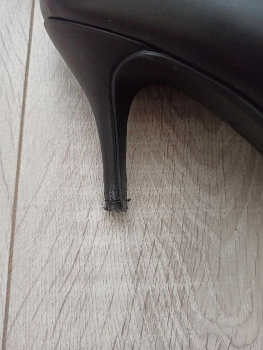 Pantofi Stiletto cu fundiță mărime 40