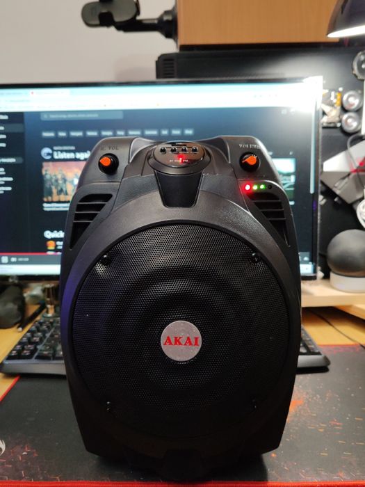 Boxă portabilă AKAI model SS022A-X6  (Bluetooth, baterie nouă etc)