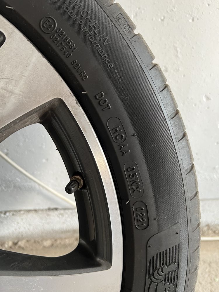 Set 4 jante originale Mercedes cu anvelope vara Michelin 255/45/20