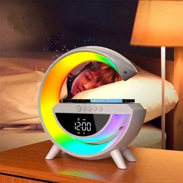 RGB колонка с беспроводной зарядкой