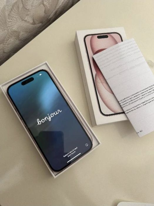 iPhone 15 128 в идеальном состоянии акб 88%
