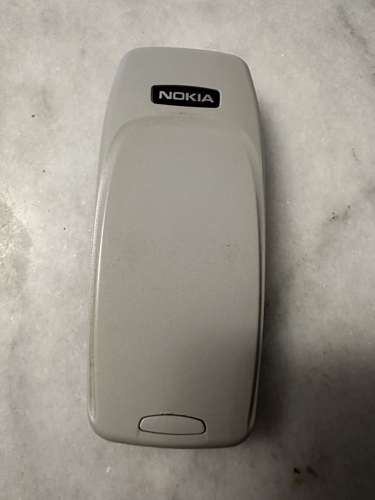 Nokia 3330 с кутия