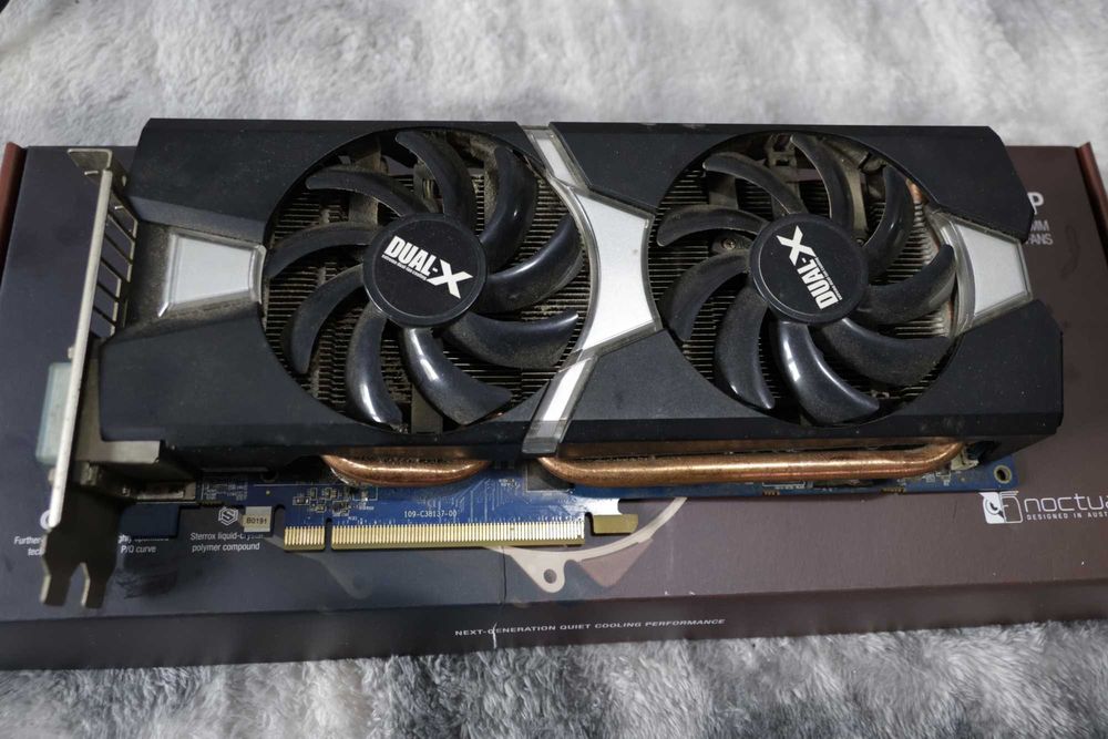 AMD Radeon Sapphire Dual-X R9 280X 3GB OC - DEFECT