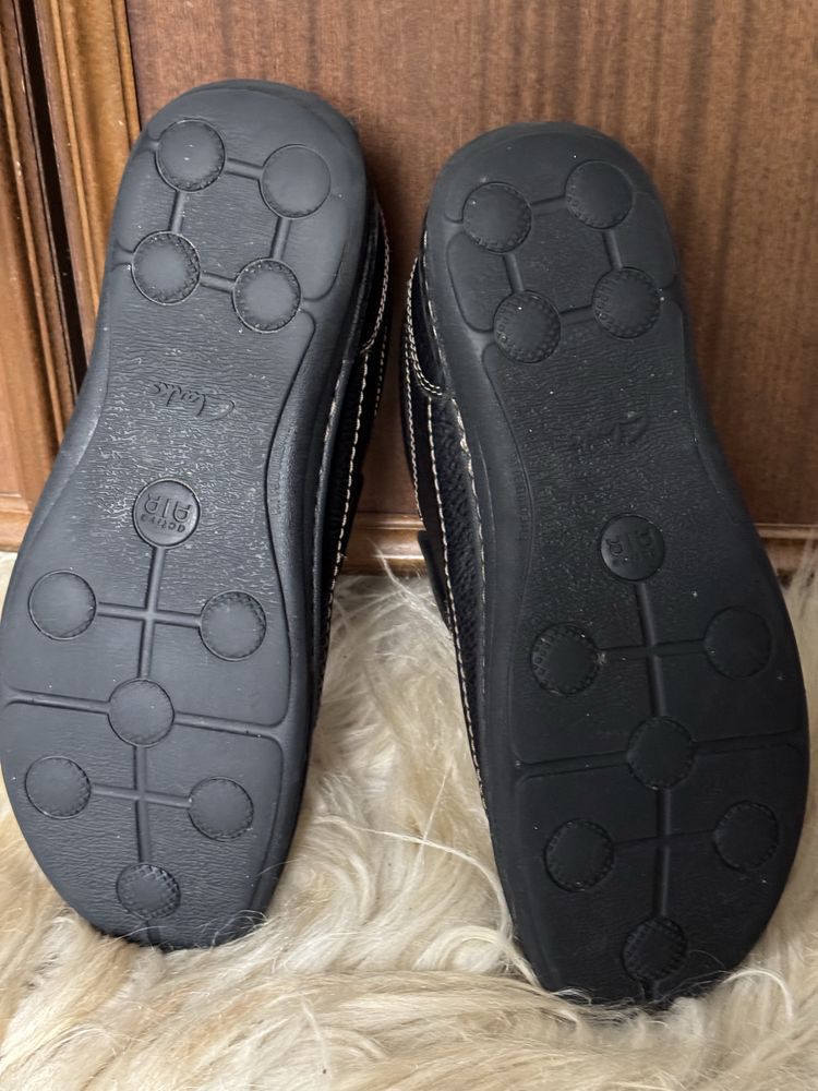 Мъжки кожени обувки Clarks за широк крак