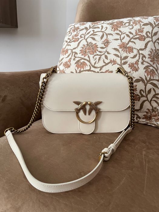 Продавам чанта Pinko