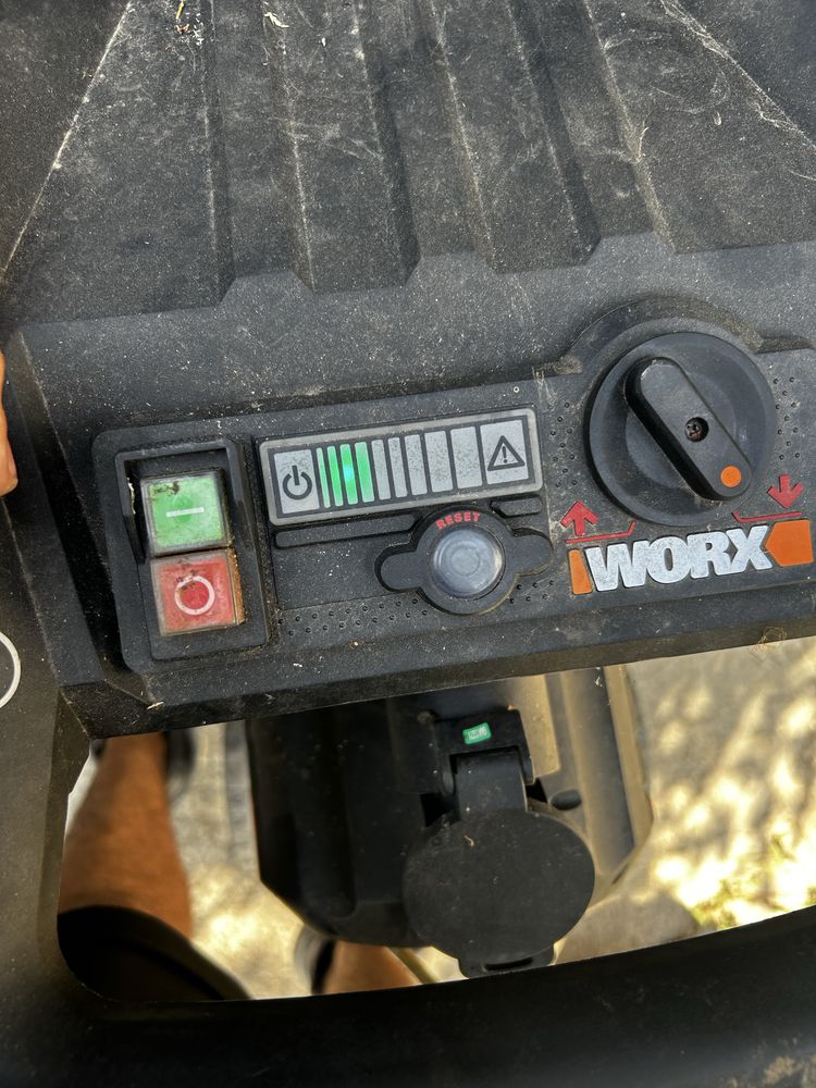 Дробилка за клони Work