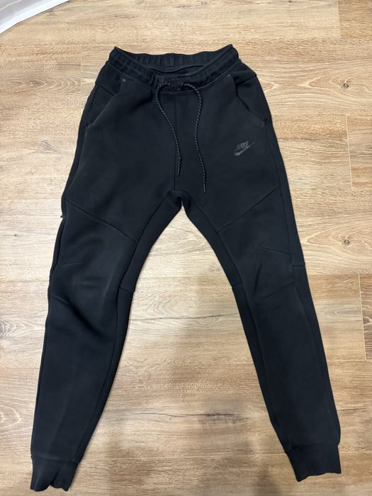 Nike Tech Fleece Оригинален, носен няколко пъти, S размер
