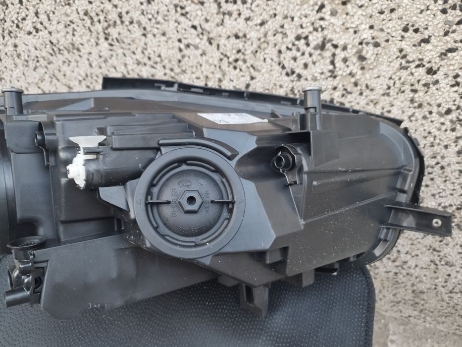 Ляв фар за Mercedes Benz Citan W420 HELLA LED