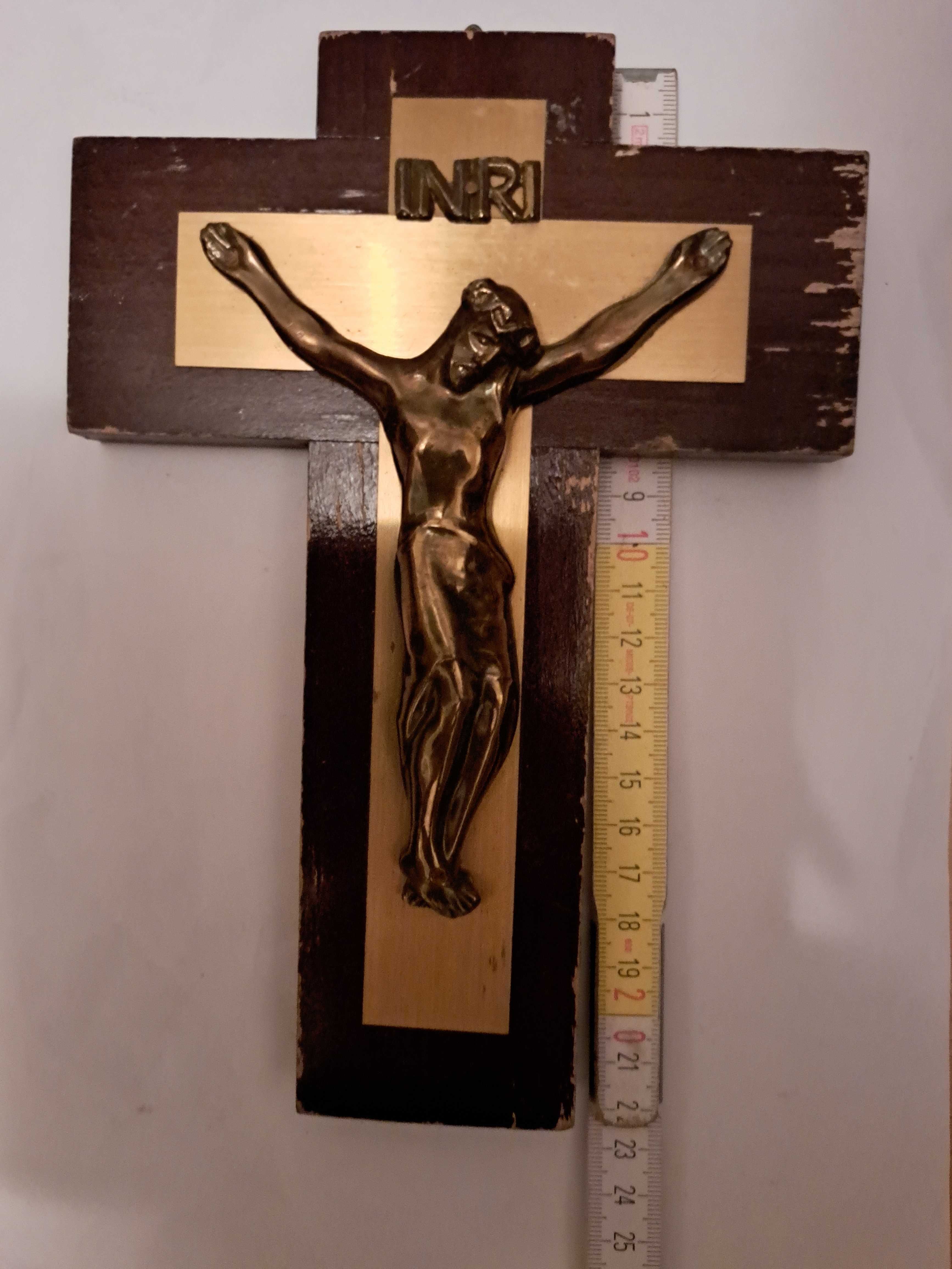 Crucifix pe lemn și bronz