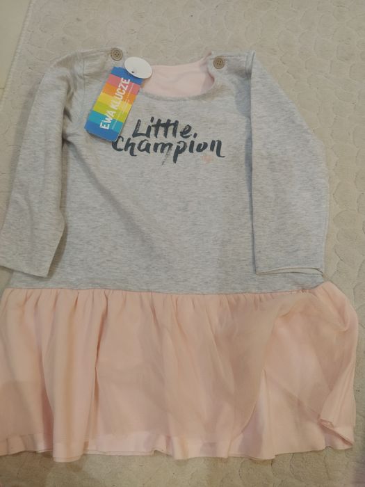 Рокля за момиче с дълъг ръкав