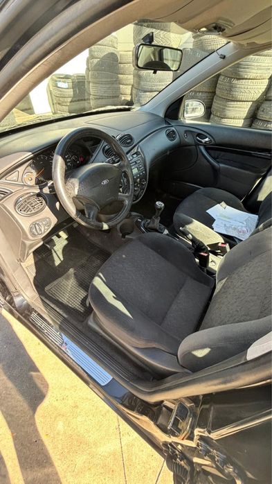 Vand ford focus an 2001 motoe 1800 cm
