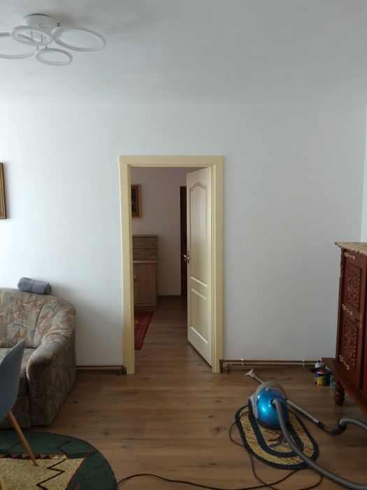 Închiriez/ schimb cu casa un apartament cu 3 camere central