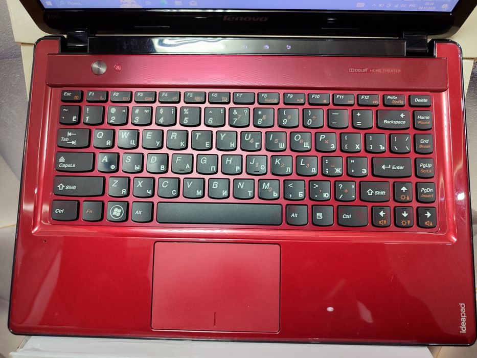 Core i3 ram 8 gb 500 xotira batareykasi ushlaydi