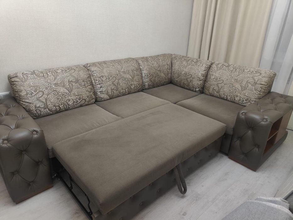 Продаеться диван разкладной б/у.в отличном состоянии