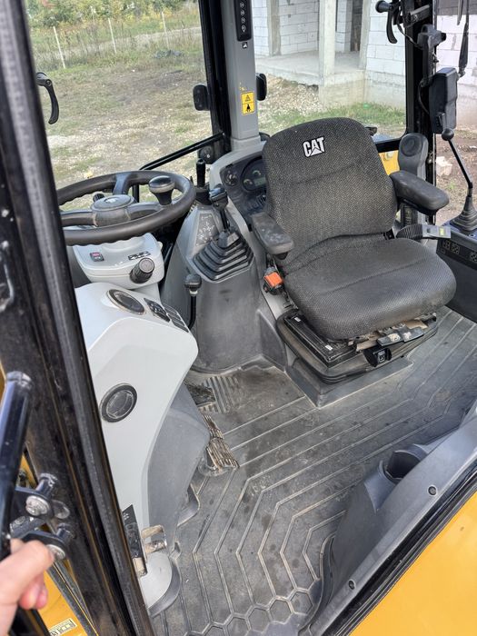 Buldoexcavator Caterpillar 428F2 2018!