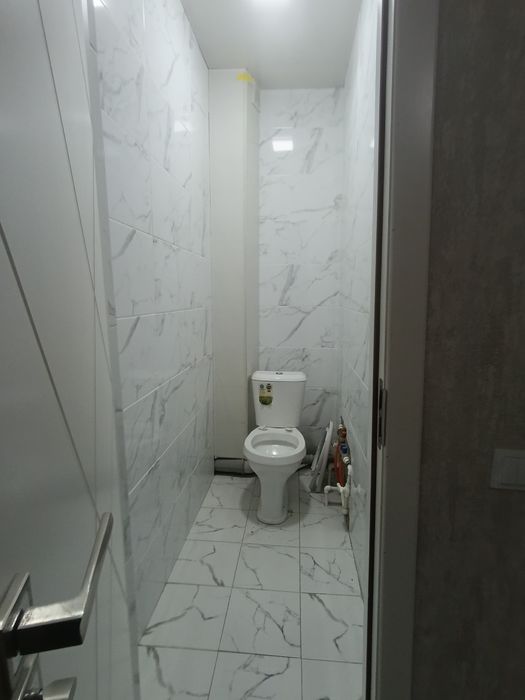 Navoi shahar  gulzor mahallasida 2xonalik kv arendaga beriladi