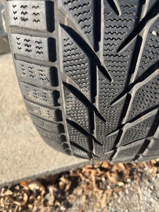 4 бр. зимни гуми 225/45/18 Toyo 5 mm DOT 1916