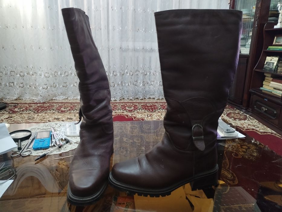 Продам женские зимние сапоги