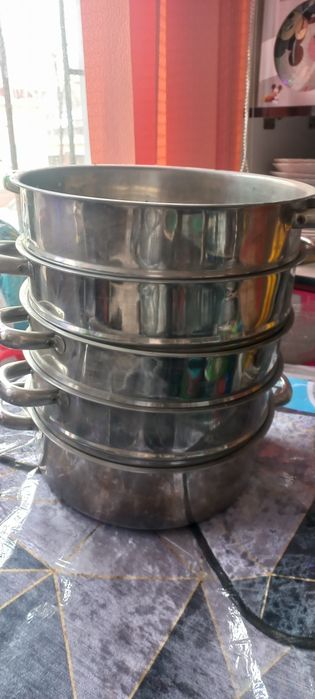 Мантоварка в хорошем состоянии,без крышки!!!