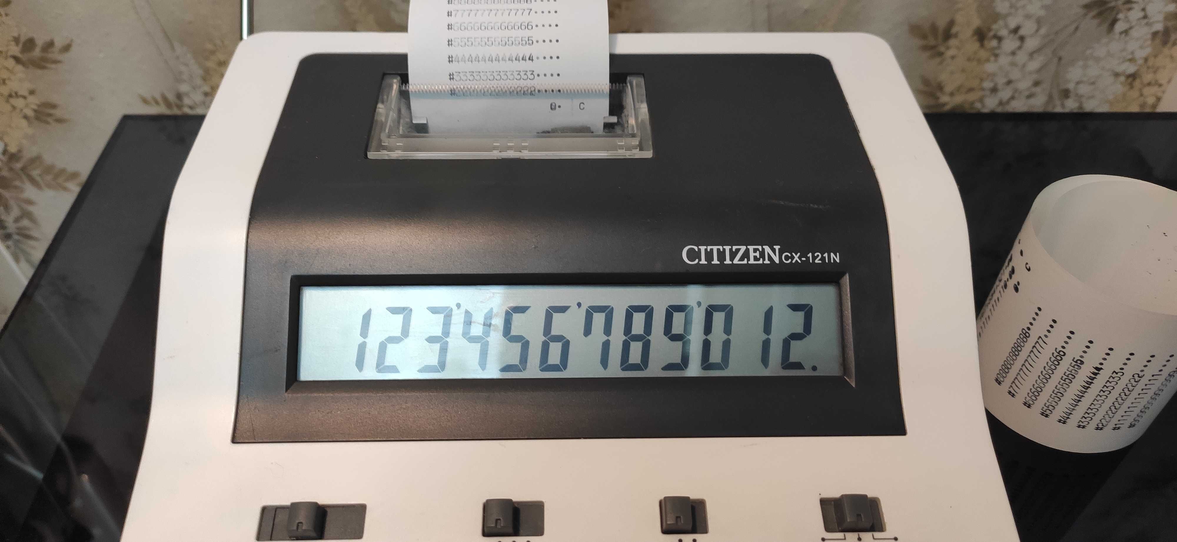 Citizen CX-121N - печатающий калькулятор.