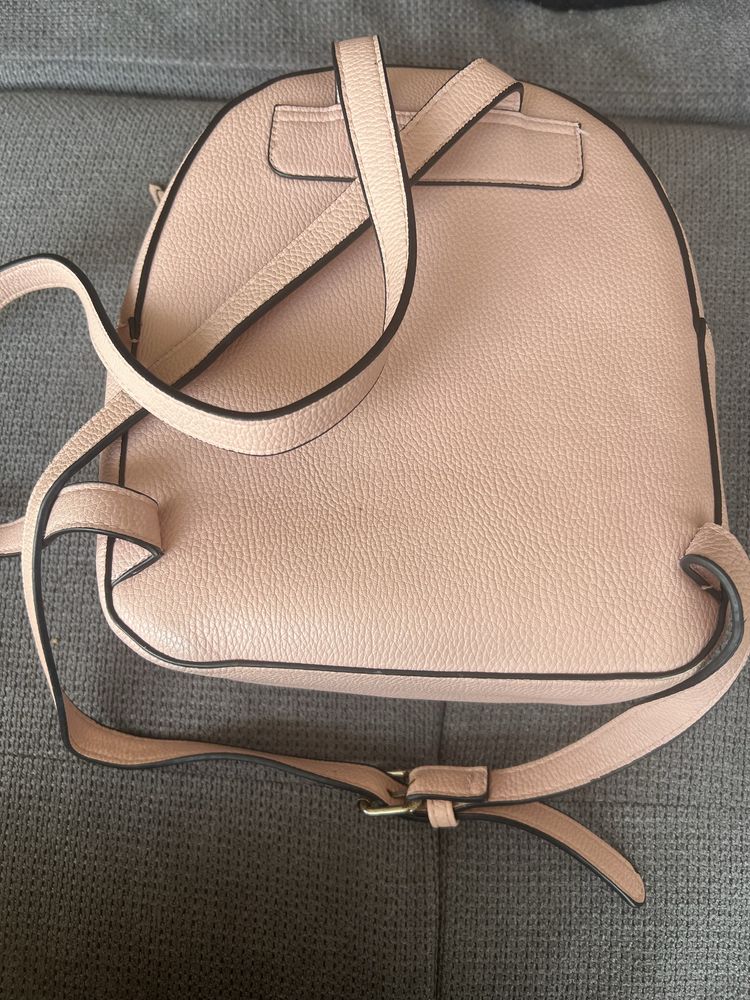 Розова раничка Stradivarius