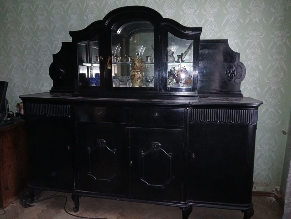 Mobilă stil neorenascentist și neoclasic