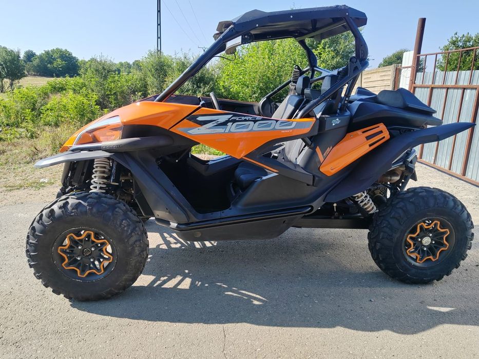 Vând Cf moto zforce 1000
