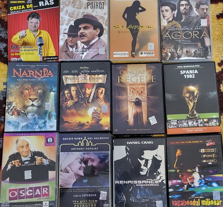 Vând filme format DVD